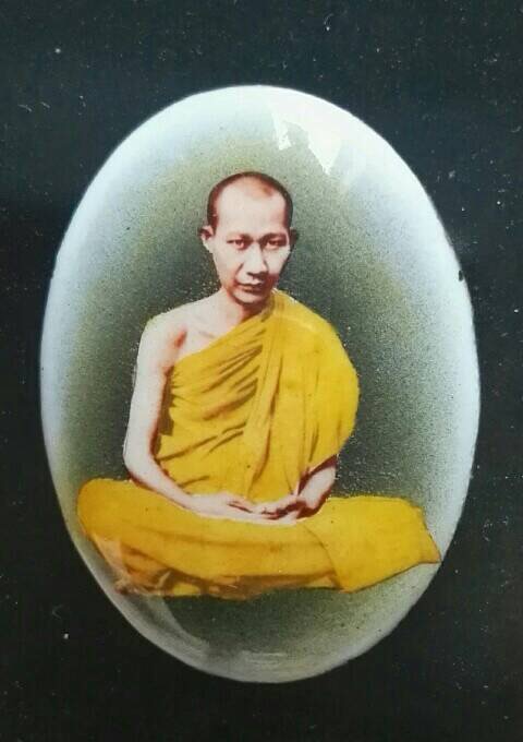 ล็อกเก็ต ปี35 หลวงพ่อเกษม เขมโก 