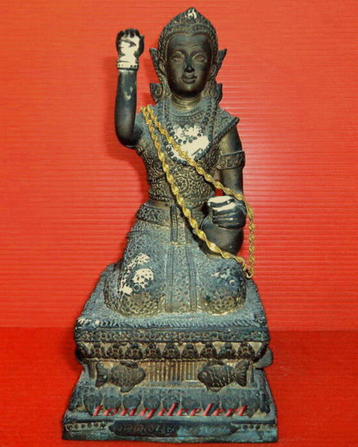 นางกวัก หลวงพ่อแช่ม วัดดอนยายหอม หายาก สวยมากค่ะ