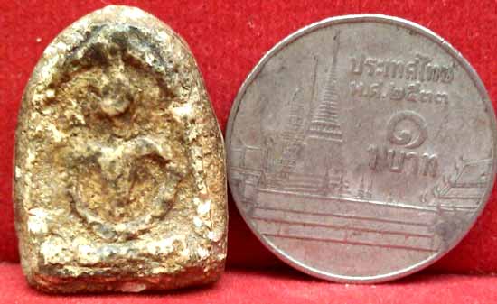 *พระผงกรุวัดเงินคลองเตย กทม. พิมพ์ซุ้มกอฐานเตี้ย*