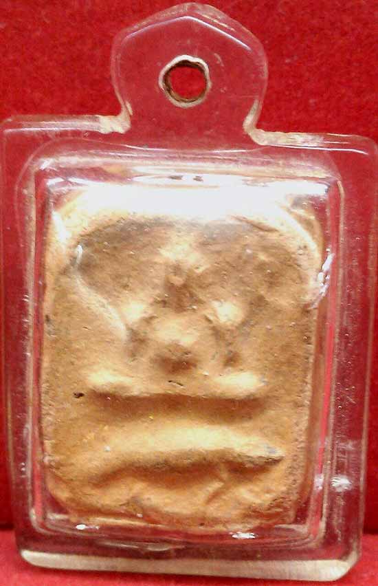 *พิมพ์ทรงเม่น เนื้อดิน กรุวัดโพธิ์ บางปะอิน*