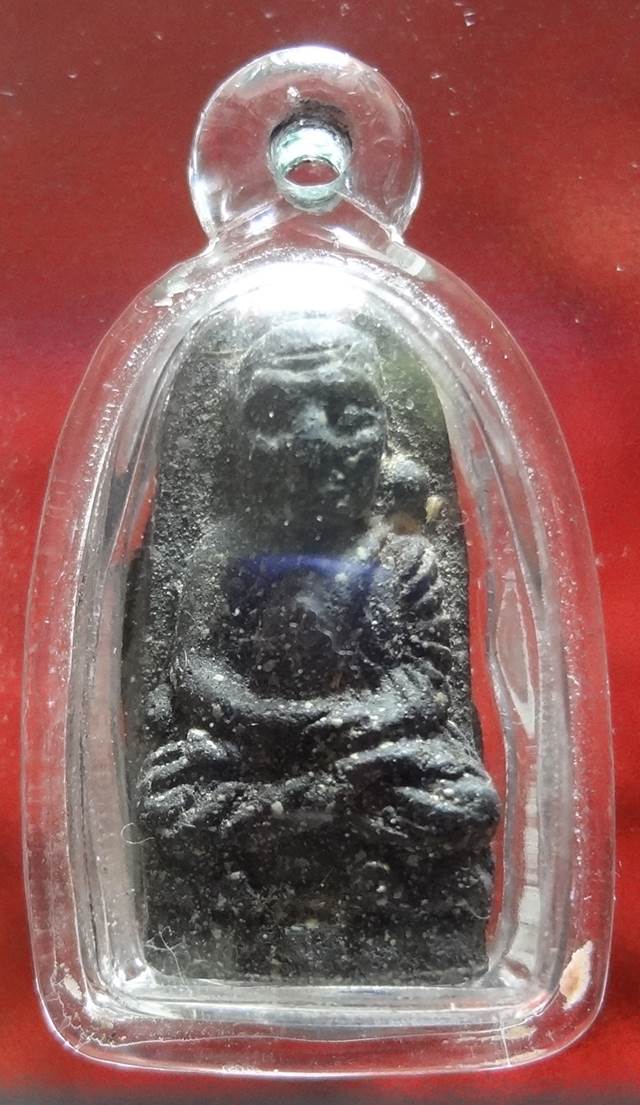  พระหลวงพ่อทวดพิมพ์พระรอด 2524 ครับ