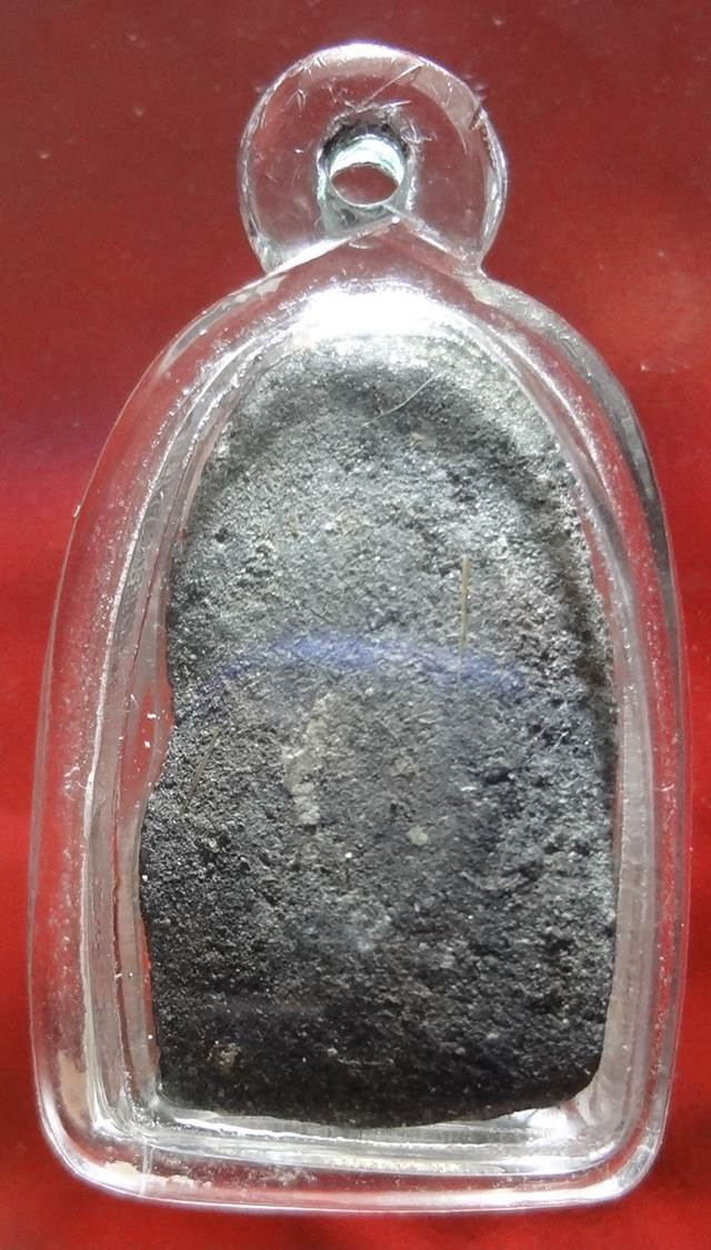  พระหลวงพ่อทวดพิมพ์พระรอด 2524 ครับ