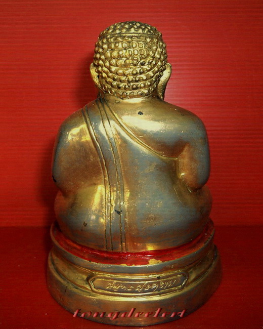 พระสังกัจจายน์บูชา วัดเพชรสมุทรวรวิหาร (วัดบ้านแหลม) จ.สมุทรสงคราม กะไหล่ทองค่ะ