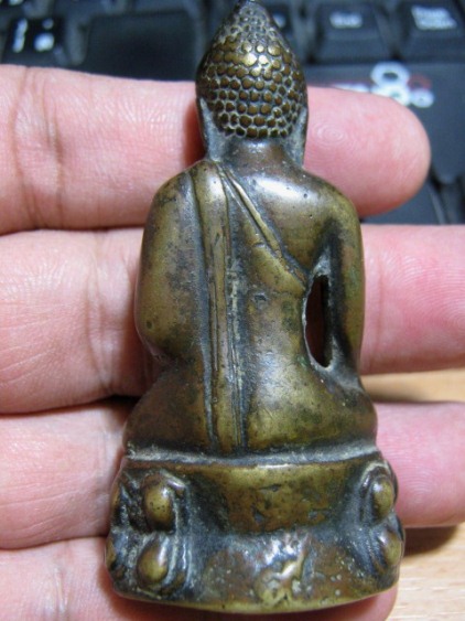 พระกริ่งประทานพร พิมพ์ใหญ่พิเศษ ปี2512 เนื้อทองผสม วัดวังกระ โจม จ.นครนายก มาพร้อมบัตรรับรอง