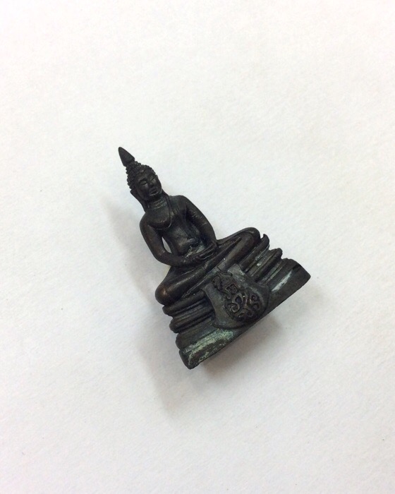 พระกริ่งหลวงพ่อโสธร ภปร. รุ่นย้อนยุคสร้างพระอุโบสถ พิมพ์ใหญ่ ปี40 มีโค๊ด กล่องเดิม