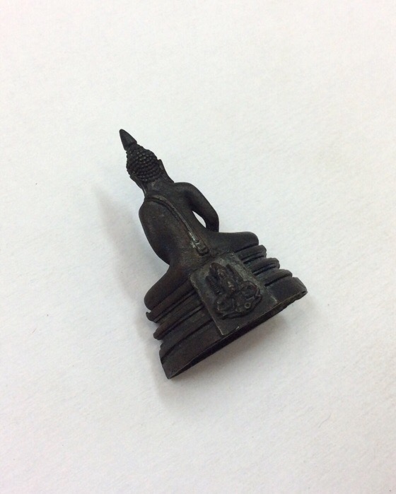 พระกริ่งหลวงพ่อโสธร ภปร. รุ่นย้อนยุคสร้างพระอุโบสถ พิมพ์ใหญ่ ปี40 มีโค๊ด กล่องเดิม