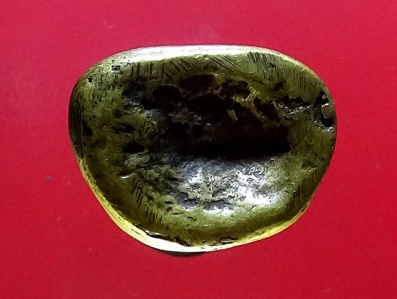 หลวงพ่อเงิน วัดบางคลาน จังหวัดพิจิตร พิมพ์ขี้ตา ออกวัดท้ายน้ำ พระครูวัตฎสัมบัญ ฟุ้ง จัดสร้าง 