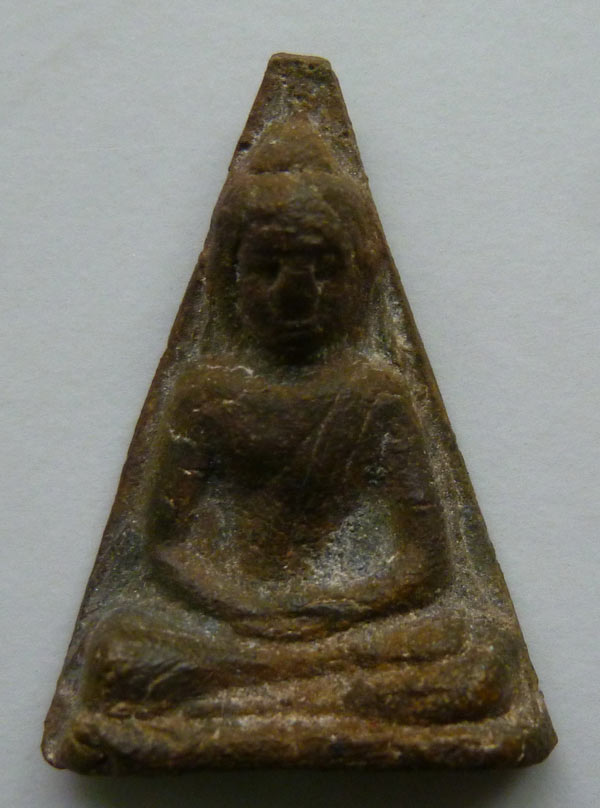 พระร่วงนั่ง กรุมุมลังกา สุโขทัย มีหน้าตา สวยมาก