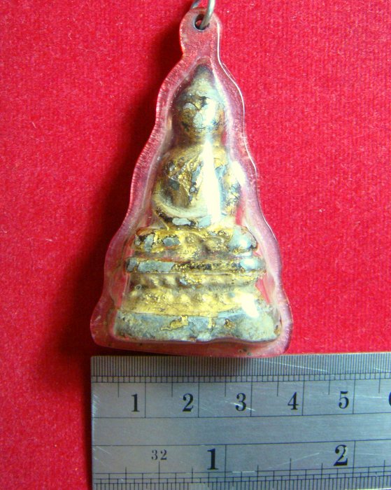 พระพุทธพิมพ์ปางมารวิชัย เนื้อตะกั่วสนิมแดง สมัยอยุธยา