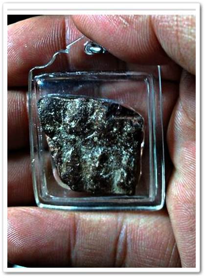 วยพอไหมเนื้อจัดมะขามเปียกแท้แท้เลี่ยมสั่งตัดจัดให้กรุพระนาดูนปี22เนื้อสวยเนื้อจัดสุดสุดพิมพ์เม็ดแตงเ