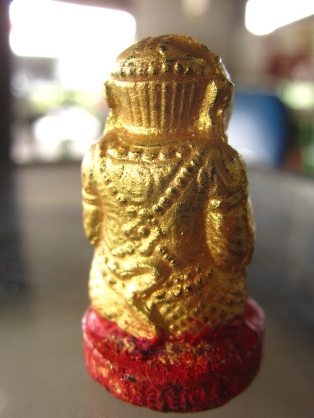 หนุมาน ทาทอง ฐานแดง หลวงปู่หมุน เนื้อผงมวลสารเกจิ 108 ปลุกเสกใน รุ่นพระเจ้าห้าพระองค์