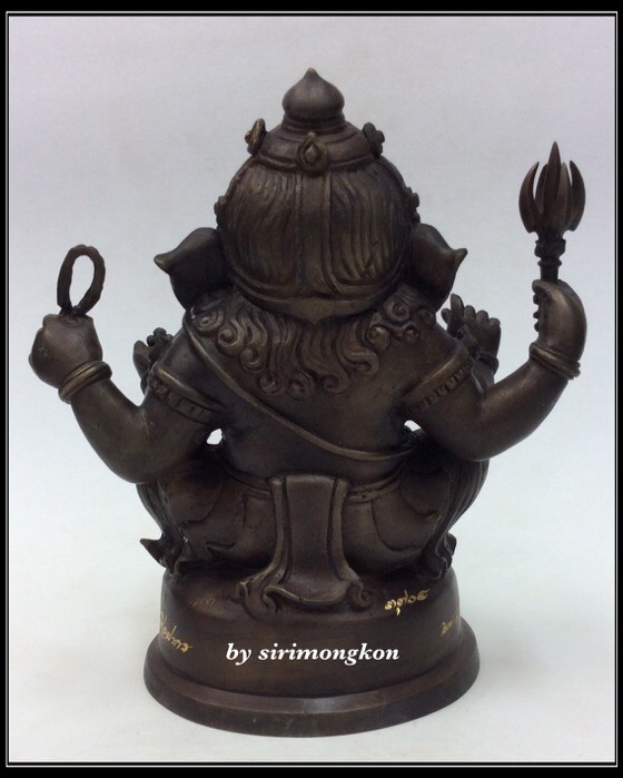 พระพิฆเนศ ปางนั่งบรมครู รุ่น 100 ปี กรมศิลปากร ขนาดบูชา หน้าตัก 4 นิ้วครึ่ง เนื้อโลหะผสม No.3704