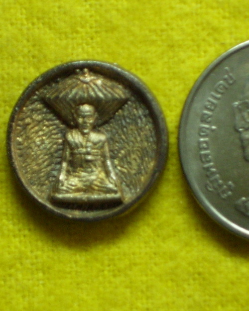 เหรียญ เนื้อเงิน ลป.บุดดา วัดกลางชูศรี จ.สิงห์บุรีองค์จริงสวยครับภาพถ่ายเบลอ