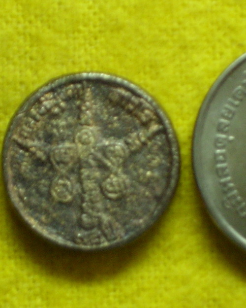 เหรียญ เนื้อเงิน ลป.บุดดา วัดกลางชูศรี จ.สิงห์บุรีองค์จริงสวยครับภาพถ่ายเบลอ