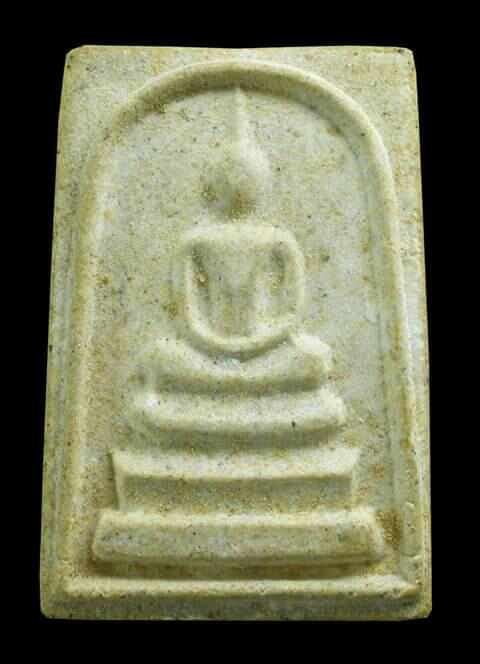 สมเด็จหลังรูปเหมือนครึ่งองค์หลวงพ่อมุ่ยปี12