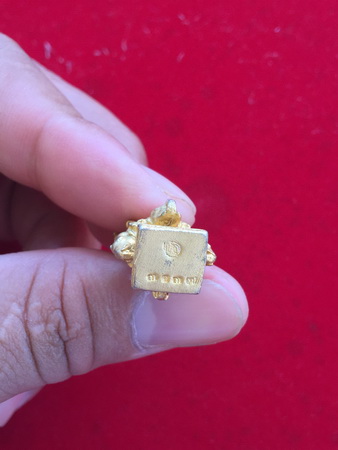 พระพรหมมหาลาภทรงช้างสี่หน้าแปดกรลอยองค์เนื้อโลหะชุบทองคำ แจ้งเปลี่ยนเบอร์โทรโทร0982893256