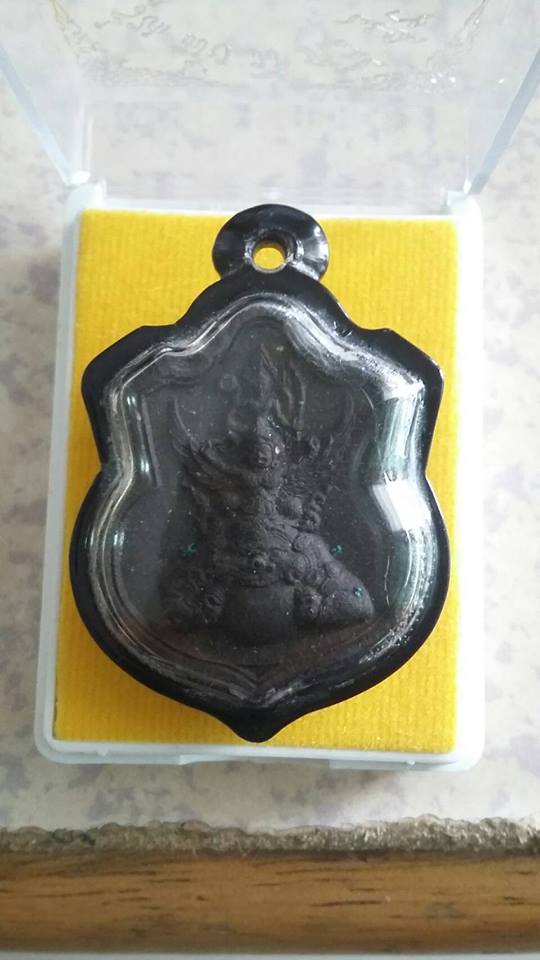 พระนารายณ์ทรงครุฑประทับบนพระราหู รุ่น 1 ปี 45 วัดไตรมิตร