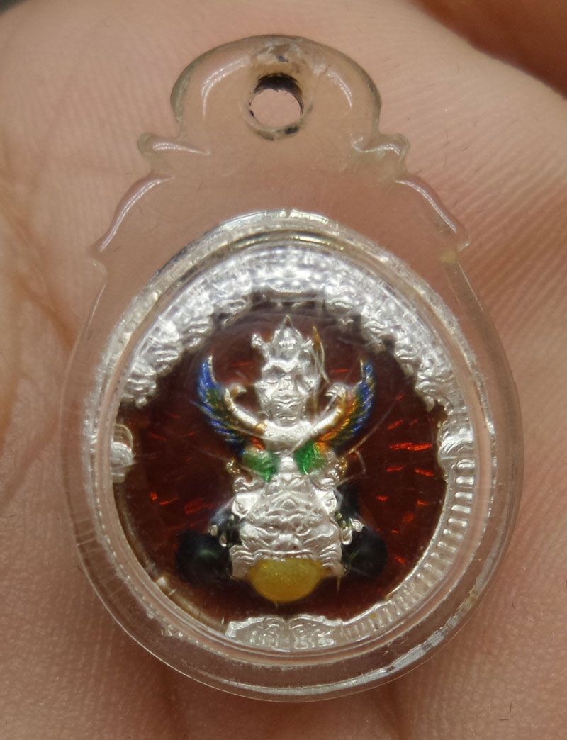  เหรียญพระนารายณ์ทรงครุฑประทับบนพระราหู เนื้อเงินลงยาแดง รุ่น2 ปี 48  เจ้าคุณธงชัย