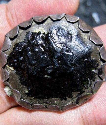 พระงบน้ำอ้อย กรุเตาทุเรียง เนื้อดิน จ.สุโขทัย มีซ่อม มาพร้อมบัตรรับรอง