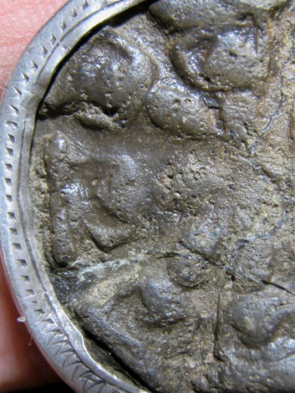 พระงบน้ำอ้อย กรุเตาทุเรียง เนื้อดิน จ.สุโขทัย มีซ่อม มาพร้อมบัตรรับรอง