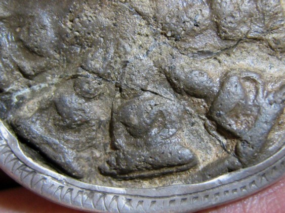 พระงบน้ำอ้อย กรุเตาทุเรียง เนื้อดิน จ.สุโขทัย มีซ่อม มาพร้อมบัตรรับรอง