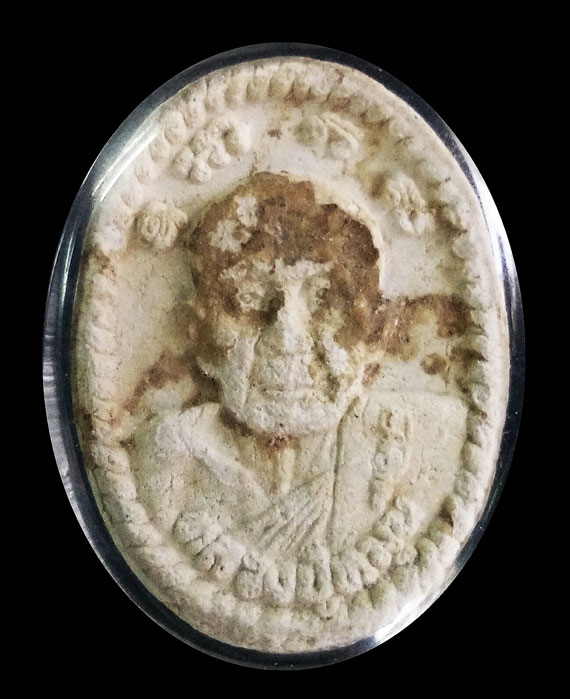 พระผงยันต์ดวงเศรษฐี หลวงปู่หมุน ปี43 เนื้อแน่นๆ หูตา คมชัด เกียวเชือก-ขอบไม่มีเทาะ ยันต์เต็มชัด