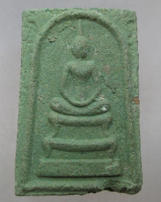 พระสมเด็จฐานสิงห์หลังหลวงปู่เทพโลกอุดร