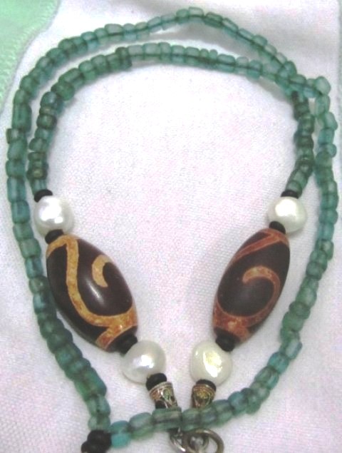 สร้อยหินครับ