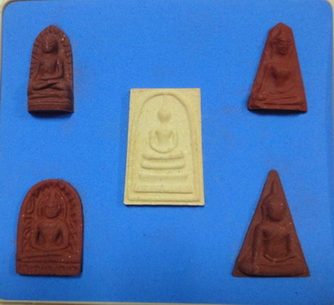 หลวงพ่อราย วัดตะโก ชุดเบญจภาคี