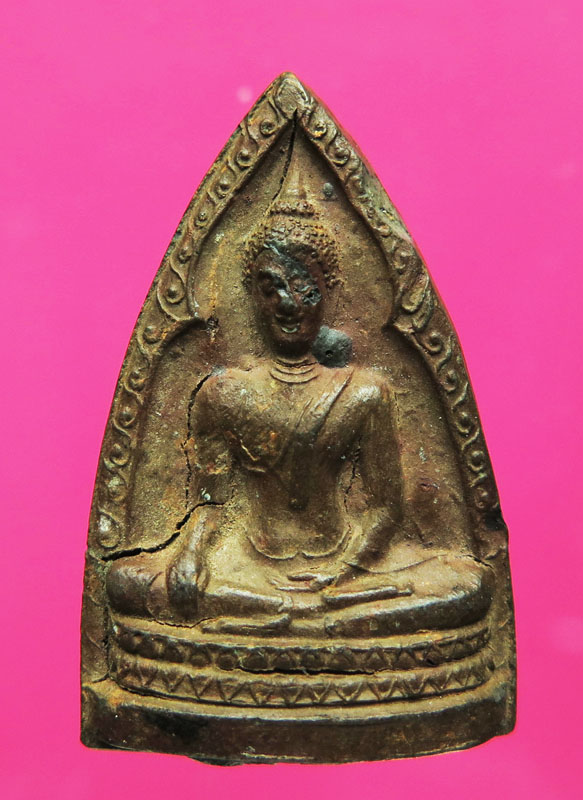 พระพุทธโคดม เนื้อแร่ เขียว