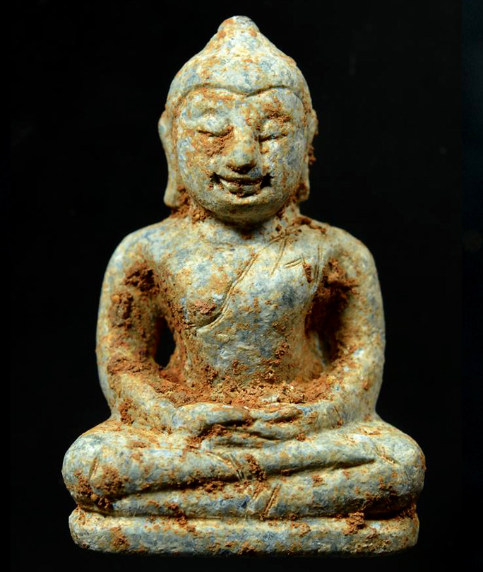 พระแก้ว พิมพ์สมาธิ ศิลปะเชียงแสน สังฆาฏิสองเส้น