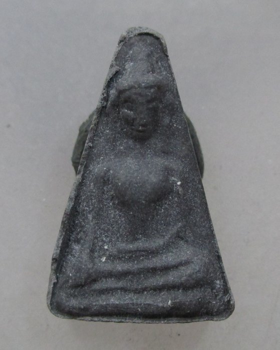 พระผงสุพรรณ ๔๐๐ ยุทธหัตถี จ.สุพรรณบุรี ปี๓๔ (ผสมผงมวลสารพระผงสุพรรณเก่า ผงเกจิยุคเก่า ๑๐๘ 