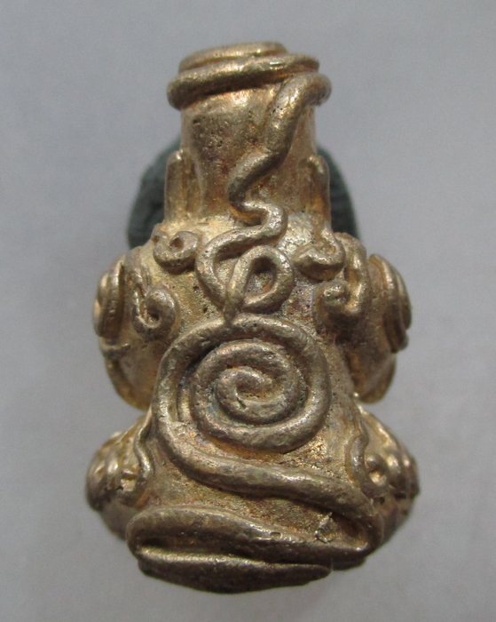 20 บาท พระปิดตายันต์ยุ่งเนื้อโลหะ ไม่ทราบที่ครับ