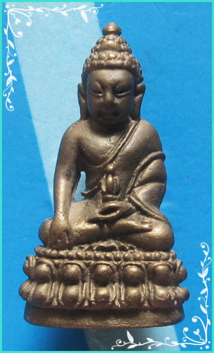 ...ลพ.จวน วัดหนองสุ่ม พระกริ่งเล็ก เนื้อทองฝาบาตร รุ่นเบญจบารมี ปี 28 ตอกโค้ด สวยๆ นิยม...
