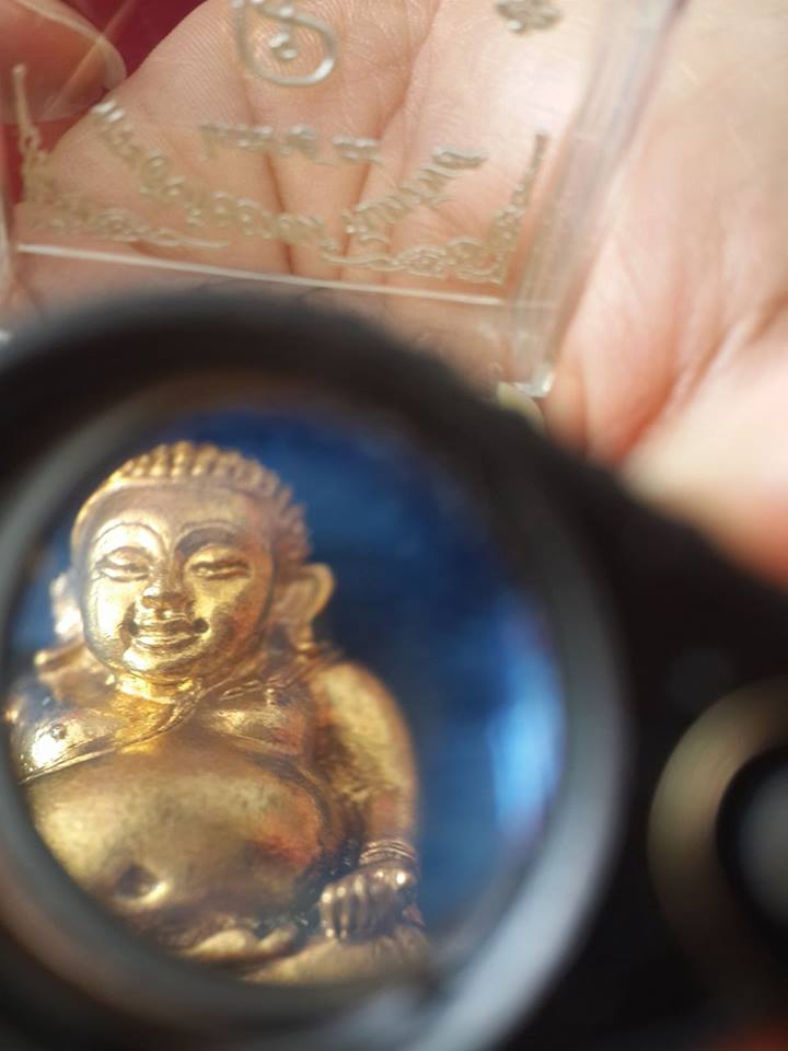 พระสังกัจจาย รุ่นรับทรัพย์ วัดหนองกรับ (ไตรมาส 54) .เนื้อทองเหลืองกะไหล่ทองก้นอุดผง เลข2838