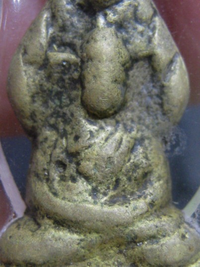 พระนาคปรกหลวงพ่อโต เนื้อทองผสม วัดบ้านกล้วย จ.นครราชสีมา ดูง่าย อยู่ในเลี่ยมพลาสติก มาพร้อมบัตรรับรอ