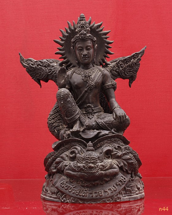 พระบูชาจตุคามรามเทพ รุ่นพ่อช่วยให้รวย รวย รวย