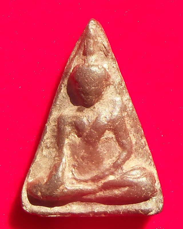 พระนางพญากรุวัดป่ามืด กำแพงเพชร เนื้อหนึกนุ่มละเอียดน่าใช้สุดๆ