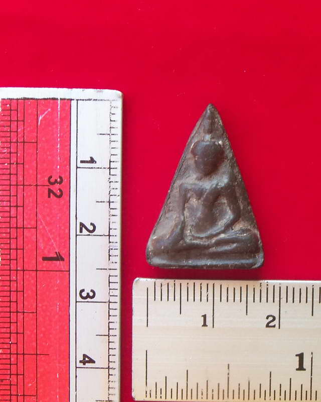 พระนางพญากรุวัดป่ามืด กำแพงเพชร เนื้อหนึกนุ่มละเอียดน่าใช้สุดๆ