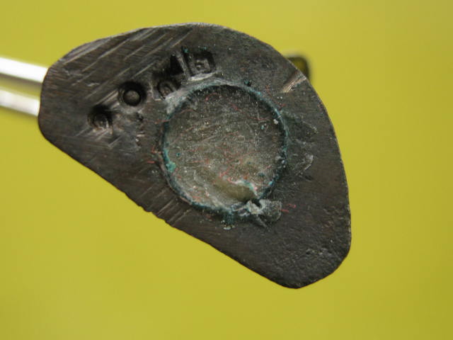 พระกริ่งหลวงพ่อศักดิ์สิทธิ์ รุ่นแรกเจริญดี หลวงปู่คำพันธ์ ว. ธาตุมหาชัย จ.นครพนม ปี36 กล่องเดิม