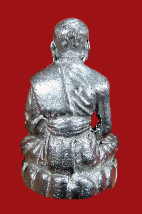 หลวงปู่คำบุ คุตฺตจิตฺโต วัดกุดชมภู รูปหล่อตะกั่วโบราณฐานภูเขา พิมพ์ใหญ่กรรมการ