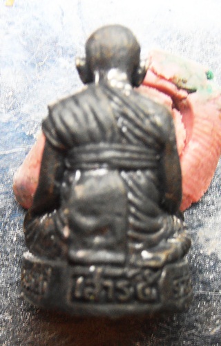 รูปหล่อหลวงปู่หงษ์ ปี53สวยๆพร้อมกล่องเดิมครับ