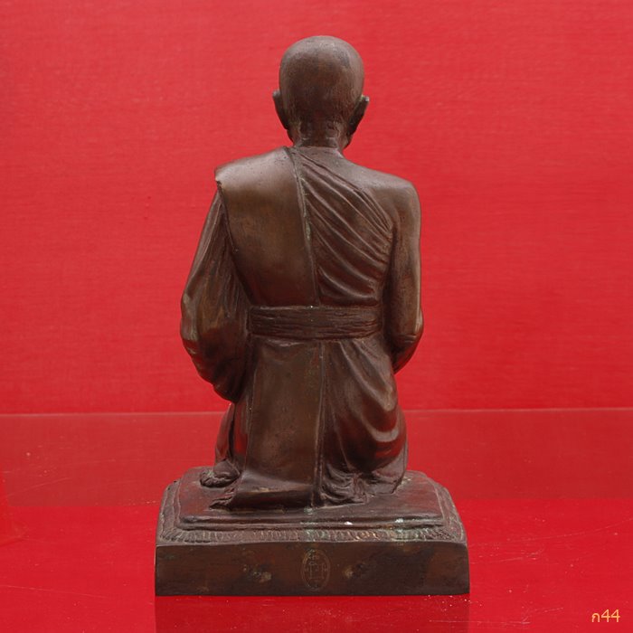 พระบูชาหลวงพ่อแดง วัดเขาบันไดอิฐ ปี 2518 ก้นดินไทย