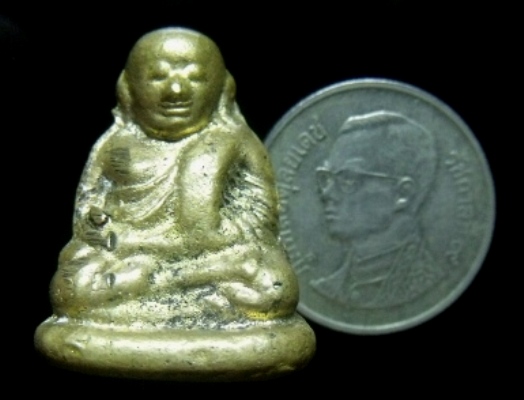 **วัดใจ**รูปเหมือนหลวงพ่อเงิน วัดบางคลาน เนื้อทองผสม เก่าๆ**สวยๆ เชิญชมครับ