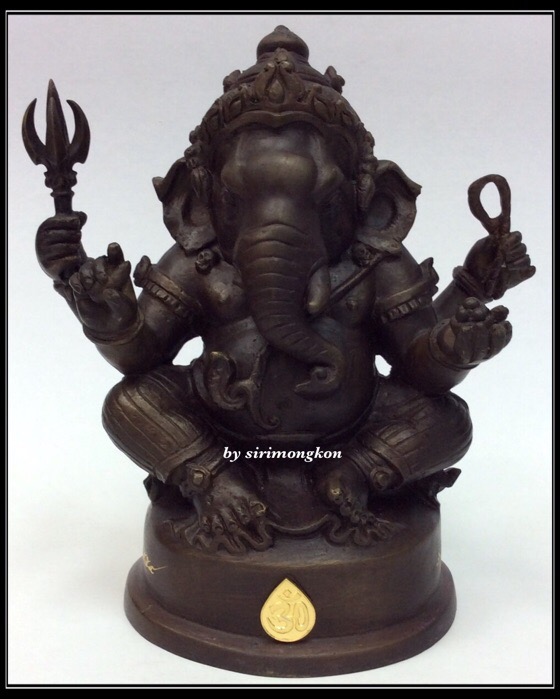 พระพิฆเนศ ปางนั่งบรมครู รุ่น 100 ปี กรมศิลปากร ขนาดบูชา หน้าตัก 4 นิ้วครึ่ง เนื้อโลหะผสม No.3852