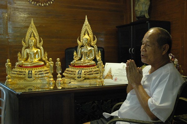 พระพุทธชินราช โดย จ่าทวี บูรณเขตต์ ตำนานช่างปั้นแห่งเมืองสองแคว