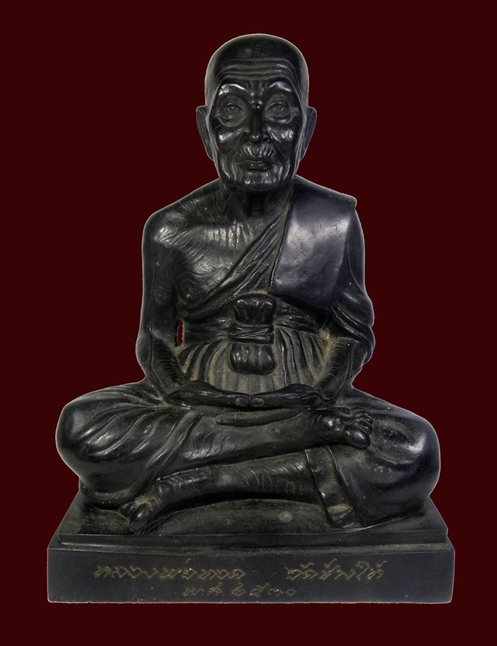 พระบูชาหลวงปู่ทวดปี2530หน้าตัก 6 นิ้วครับ