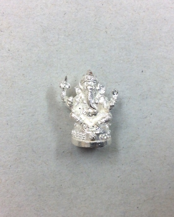 พระพิฆเนศ ปางนั่งบรมครู (ประทานความสำเร็จ ความเมตตา) รุ่น100ปี กรมศิลปากร พิมพ์เล็ก เนื้อเงินแท้