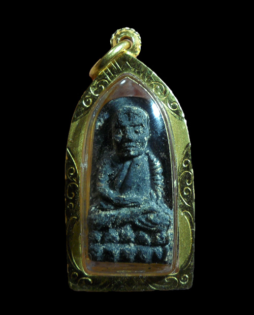 หลวงปู่ทวดเนื้อว่านปี24 พิมพ์พระรอด