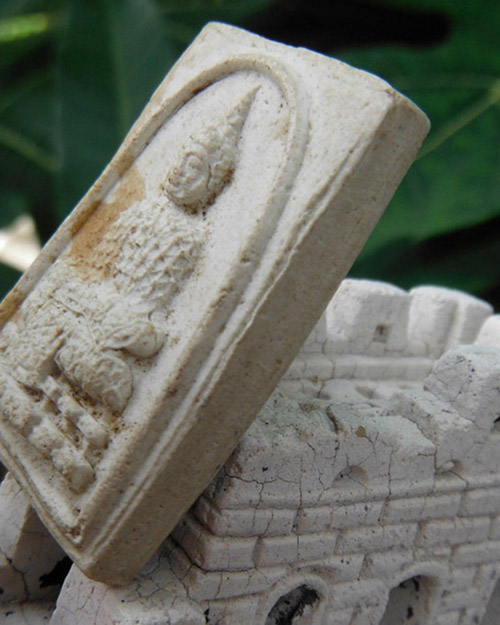 สมเด็จพระแก้วมรกตหลังเสือ ท่านเจ้าคุณนรฯ พิมพ์เล็ก วัดเทพศิรินทร์ ปี 2513 พร้อมบัตรรับรอง